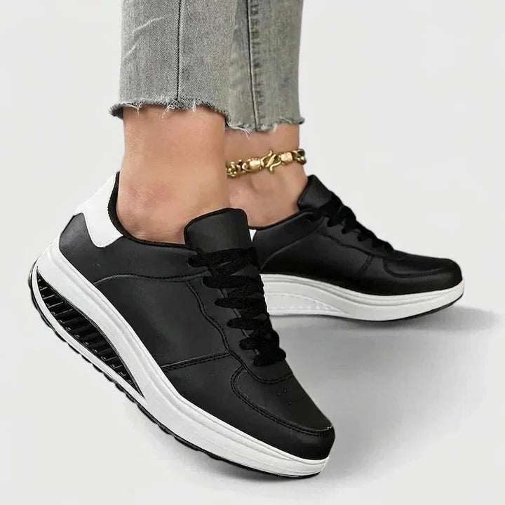Galilea | Minimalistische plateausneakers met veters en glad bovenmateriaal voor dames