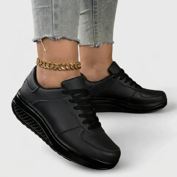 Galilea | Minimalistische plateausneakers met veters en glad bovenmateriaal voor dames
