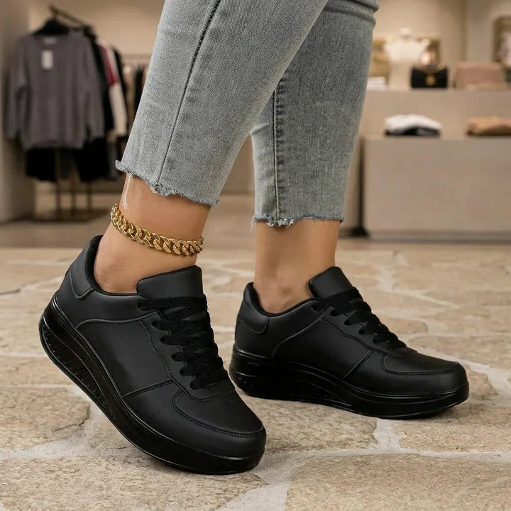 Galilea | Minimalistische plateausneakers met veters en glad bovenmateriaal voor dames