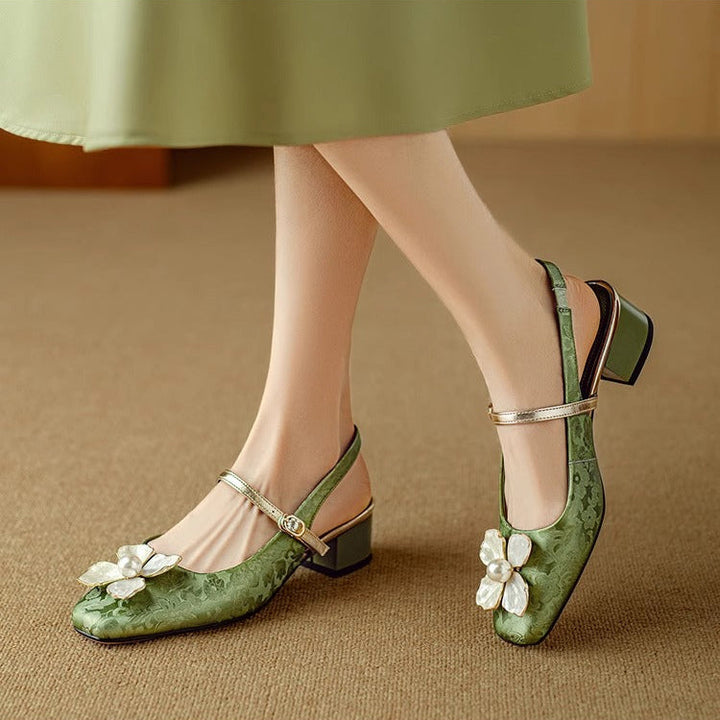 Mathilde – Mary Jane-schoenen met bloemapplicatie
