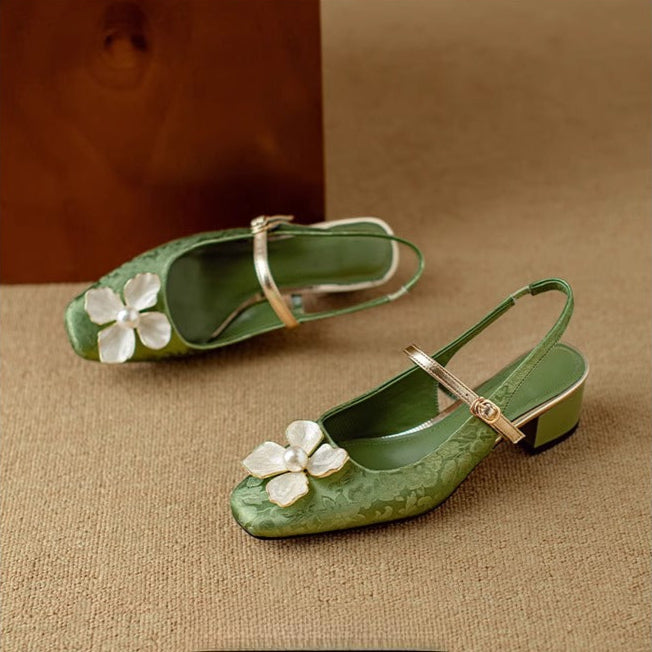 Mathilde – Mary Jane-schoenen met bloemapplicatie