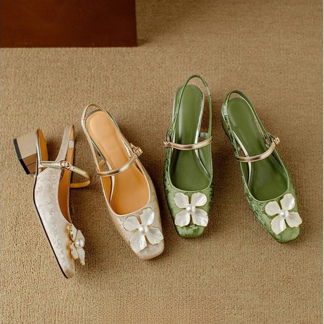 Mathilde – Mary Jane-schoenen met bloemapplicatie