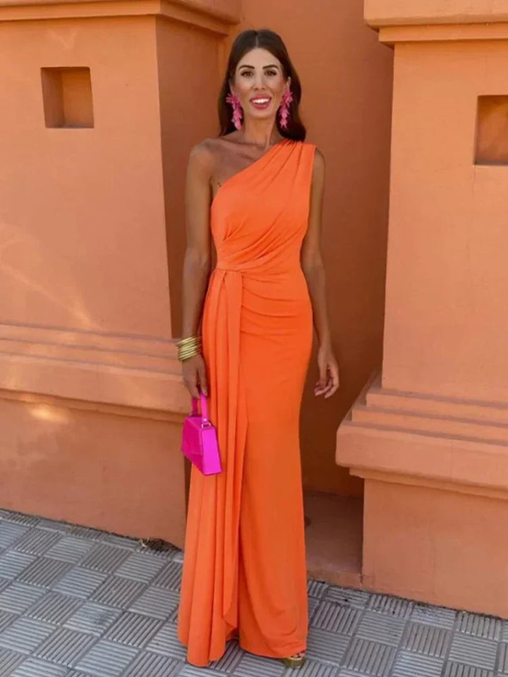 Morgance | One-shoulder maxijurk met getailleerde taille voor trouwgasten