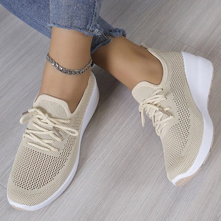 Lilac | Gebreide sneakers met veters en witte plateauzool voor dames