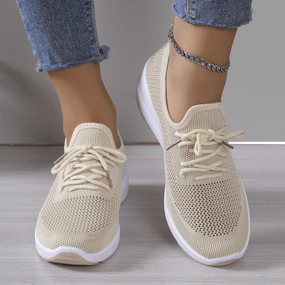Lilac | Gebreide sneakers met veters en witte plateauzool voor dames