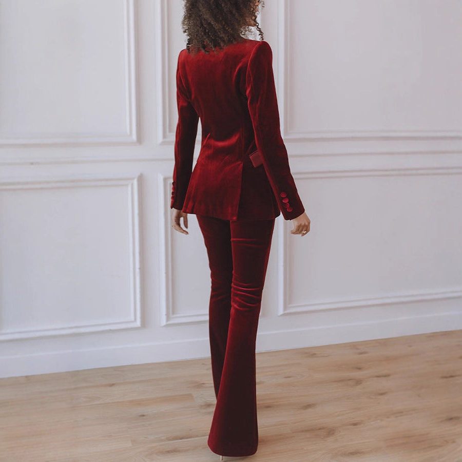 Madeleva | Fluwelen pak met blazer en flared broek voor dames