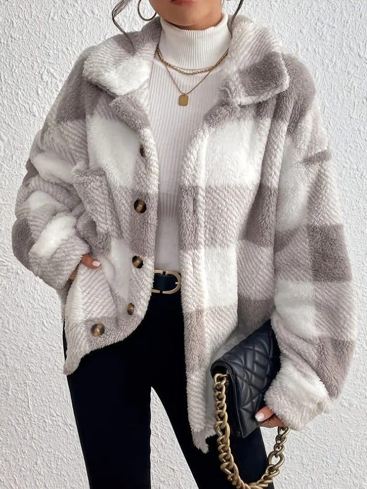 Maurelle | Geruite oversized jas in zachte pluche met knopen voor dames