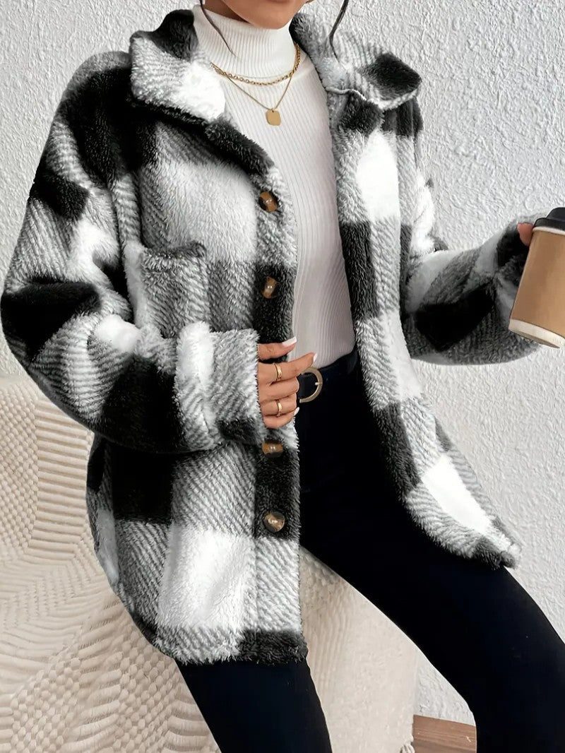 Maurelle | Geruite oversized jas in zachte pluche met knopen voor dames