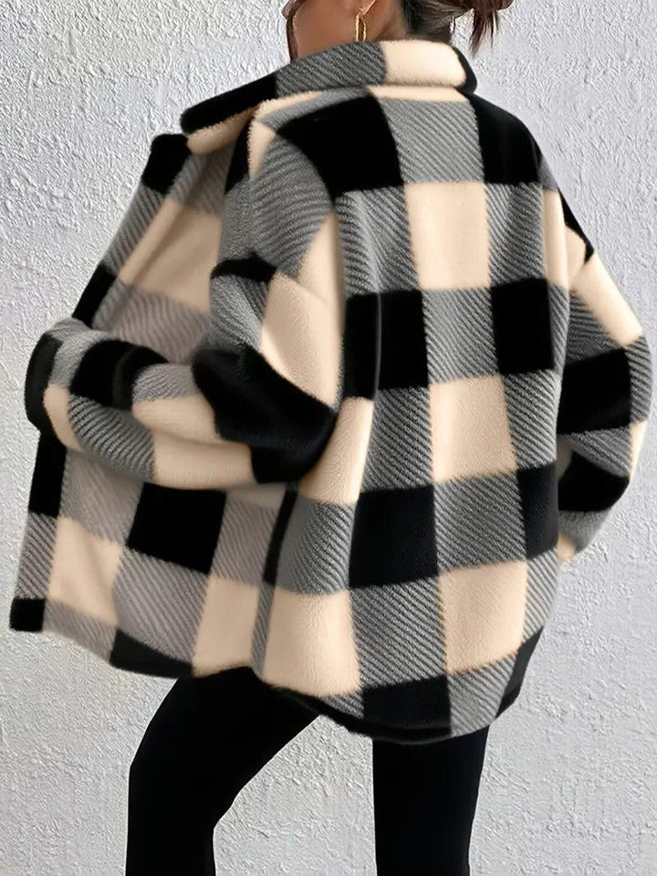 Maurelle | Geruite oversized jas in zachte pluche met knopen voor dames