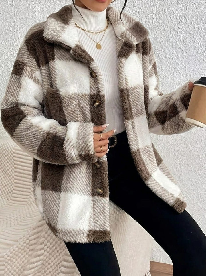 Maurelle | Geruite oversized jas in zachte pluche met knopen voor dames