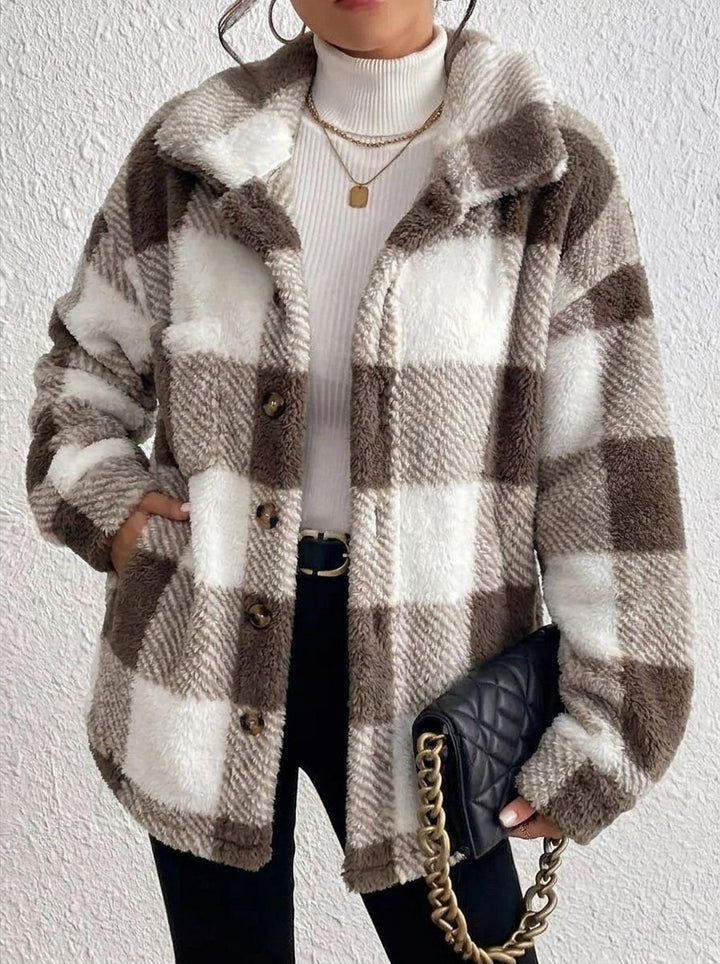 Maurelle | Geruite oversized jas in zachte pluche met knopen voor dames