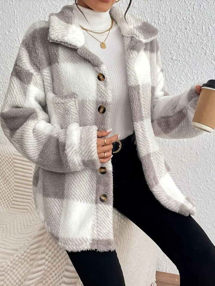 Maurelle | Geruite oversized jas in zachte pluche met knopen voor dames