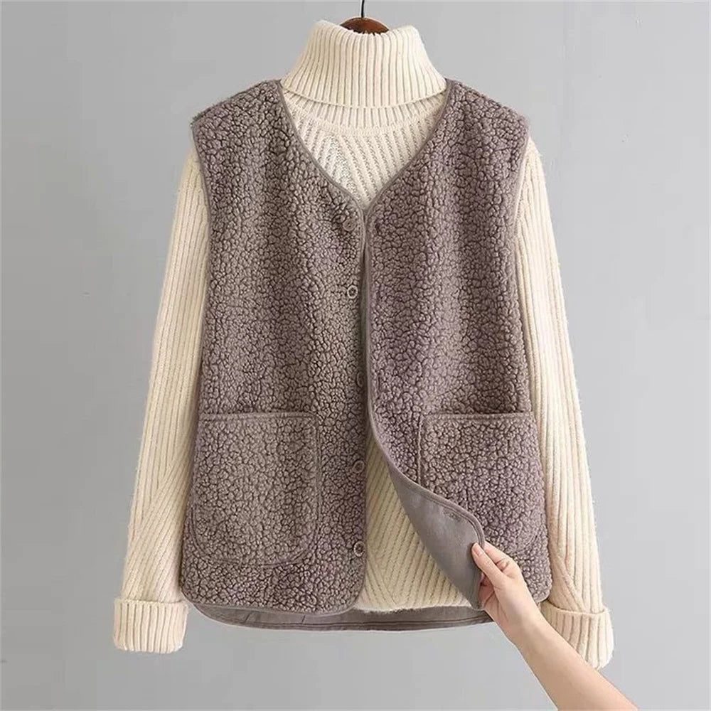 Norah | Mouwloos ribgebreid gilet met knopen voor dames