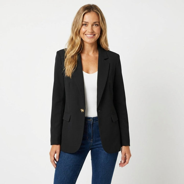 Oriane | Blazer met één rij knopen, reverskraag en gouden knoop voor dames
