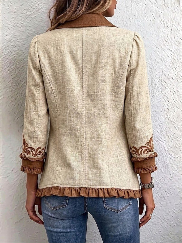 Veronique | Geborduurde blazer met ruches en lange mouwen voor dames